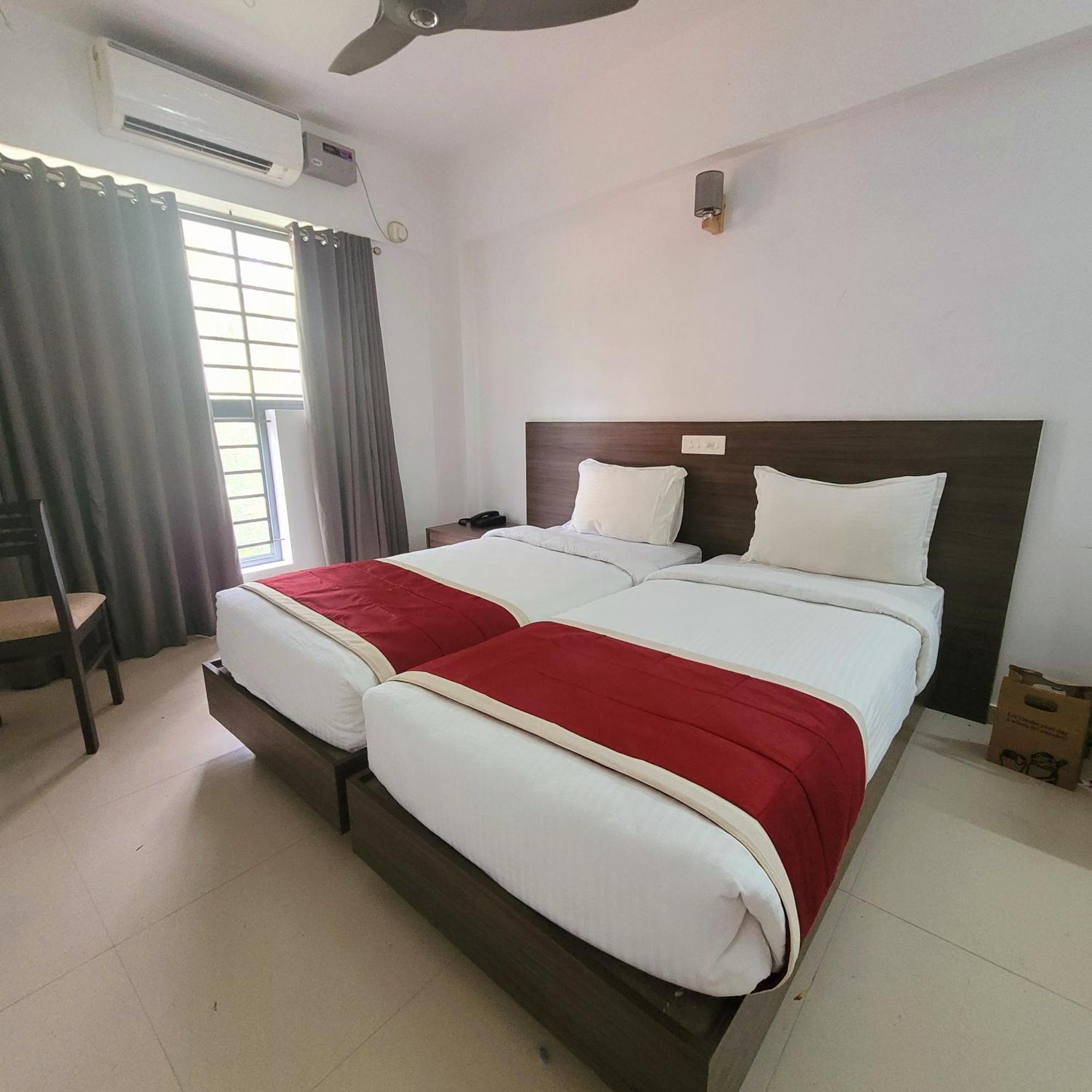 Four Squares Inn, Technopark Phase 3 Thiruvananthapuram Exterior foto