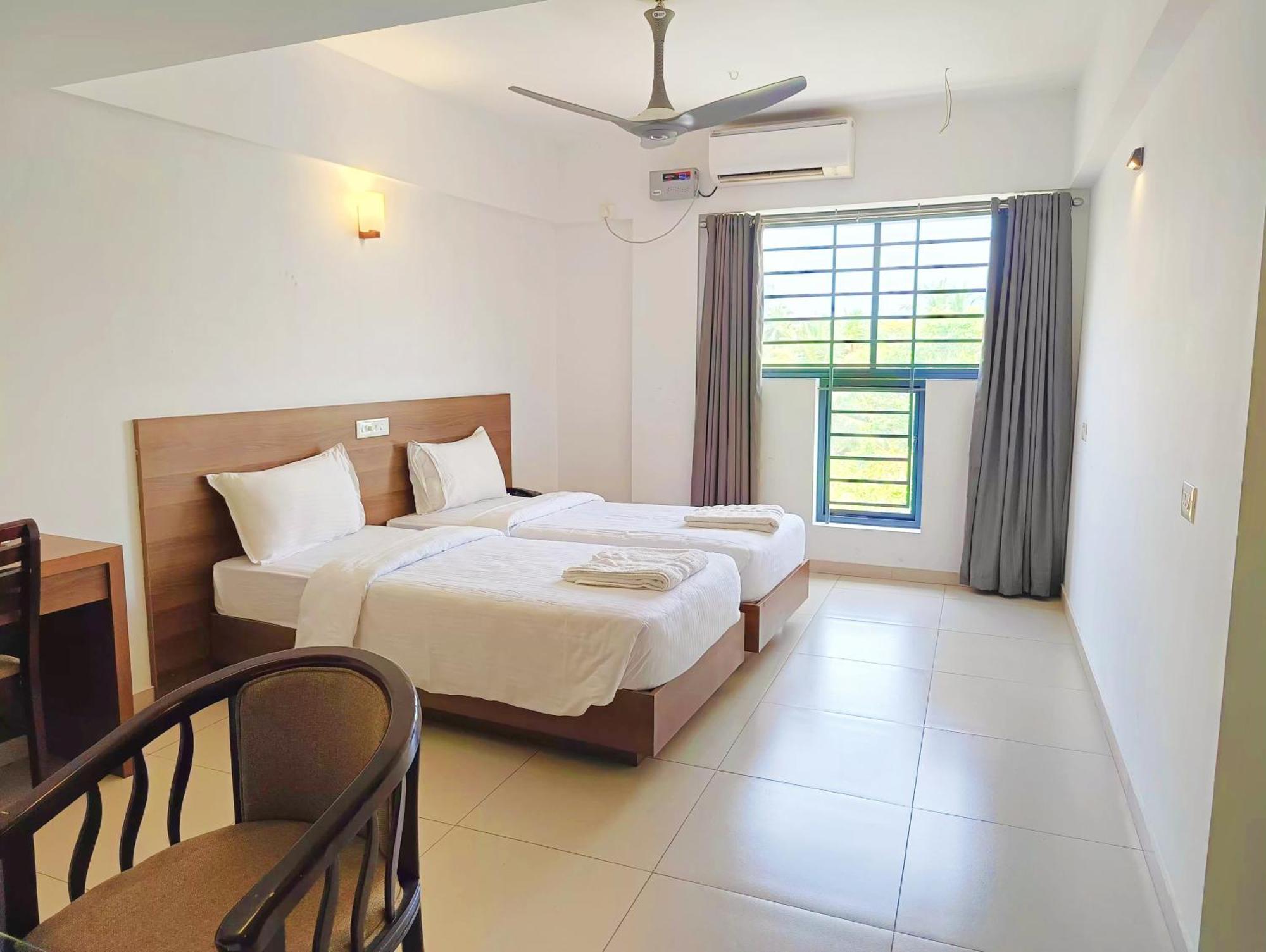 Four Squares Inn, Technopark Phase 3 Thiruvananthapuram Exterior foto